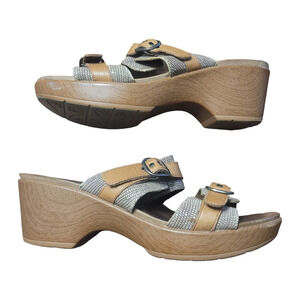 DANKSO 9700032279 Jessie Sand Lizard Wedge Womens Clog Sz. 8 (39) Granola Girl